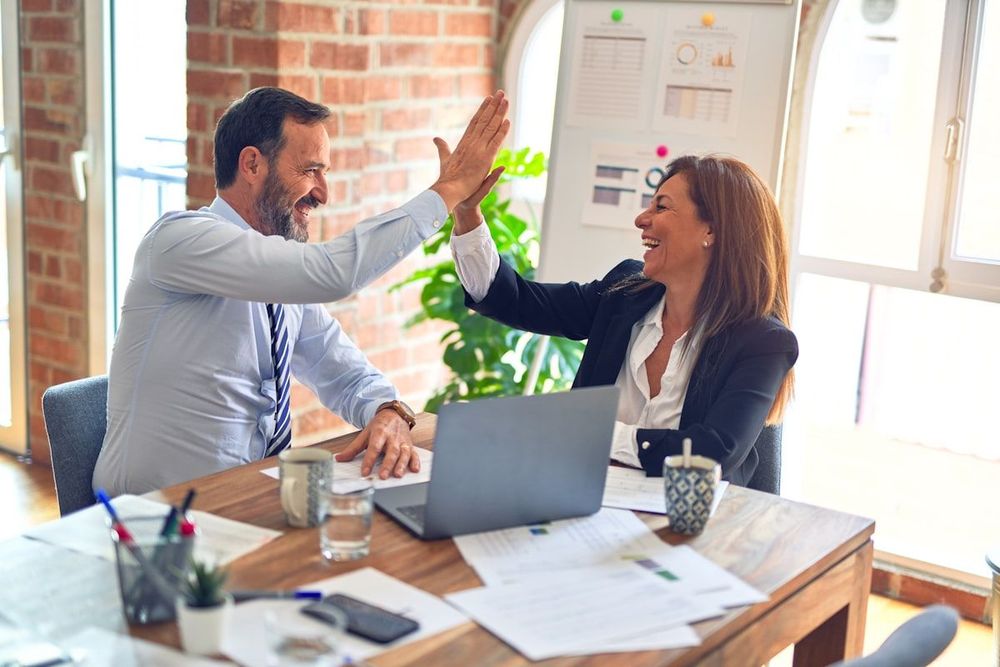 Sales Call Review: A Manager's 8-Week Playbook